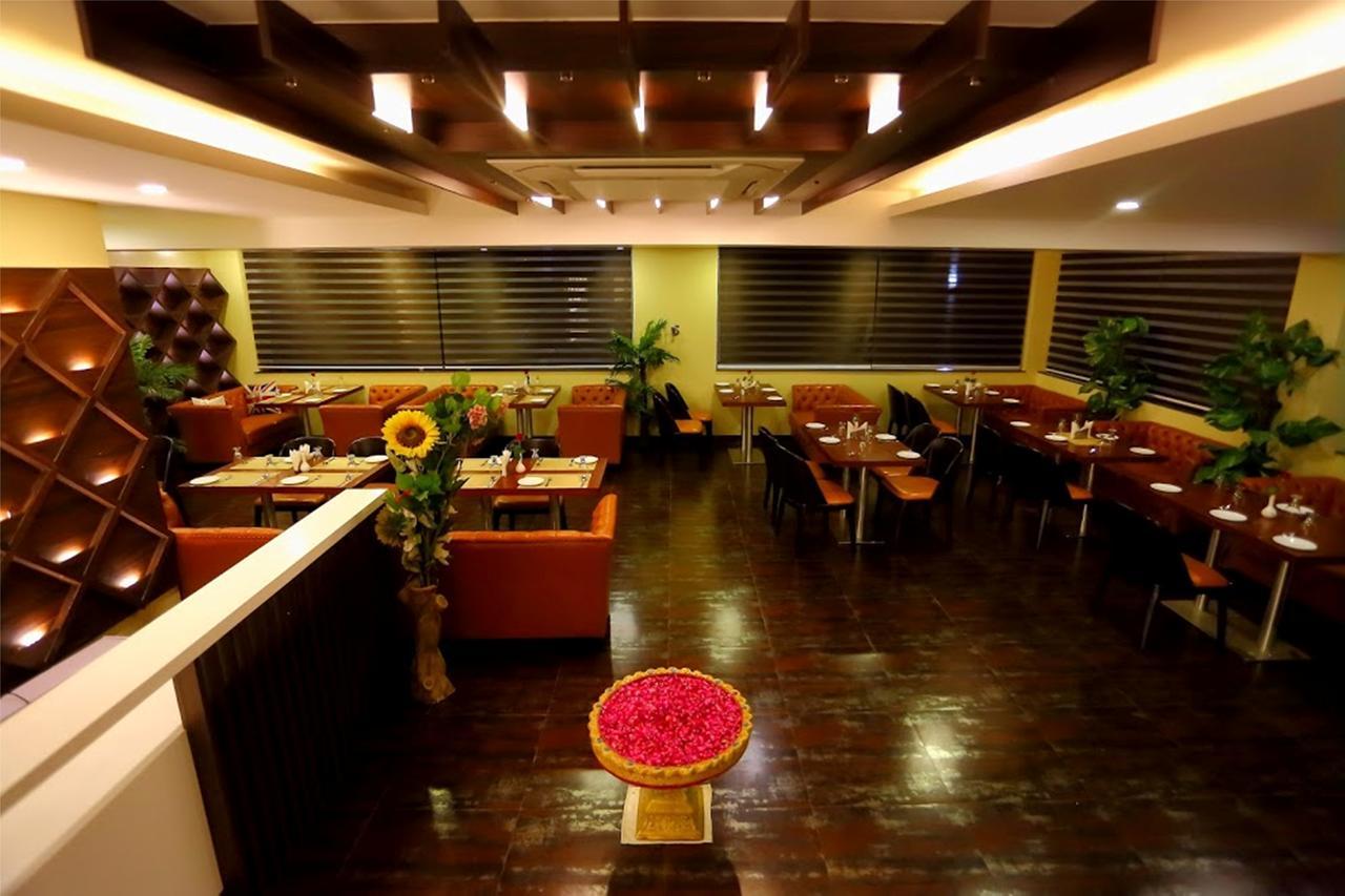 Hotel Tulsi Casa Bhopal Exterior foto